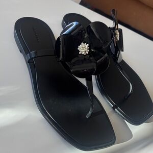 Tory Burch Black Sandals NWOT with Floral Detail